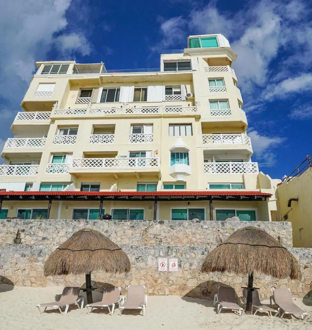 Cancun Plaza Estudios Frente Al Mar Mexico